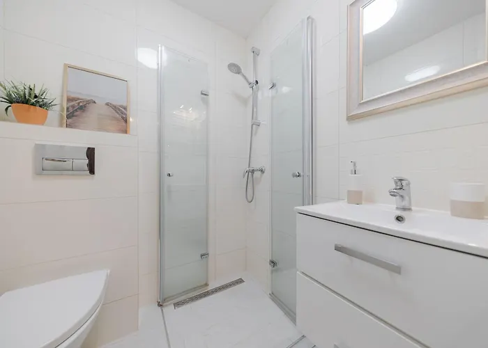 Δωμάτια σε οικογενειακή κατοικία Goscirada